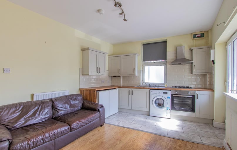 Glenroy Street, Plasnewydd, Cardiff - Image 1